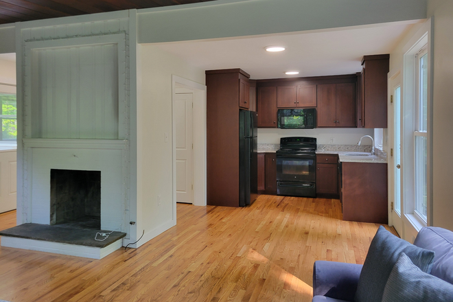 Kitchen - Fully Renovated 3 Bed/1 Bath Private Home 4 Miles to Campus
