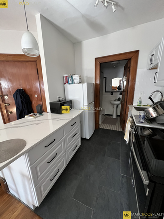Kitchen - Fenway 1 Bed Beacon St Apartments