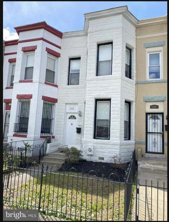 outside view - 4 bed Row House
