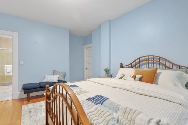 Master bedroom - Two private bedrooms in a beautiful 4bed/2bath condo