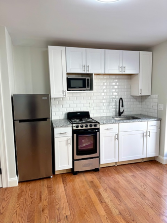 kitchen - Studio apartment/Separate cottage for rent/flexible lease terms/walk to campus