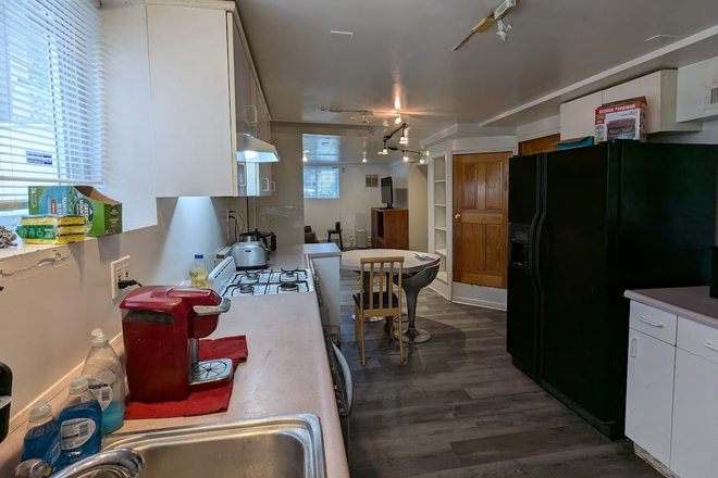 Kitchen + Living Room - FALL 2026 SUBLET | Bottom Floor of Garnett House (CLOSE TO CAMPUS + FURNISHED)