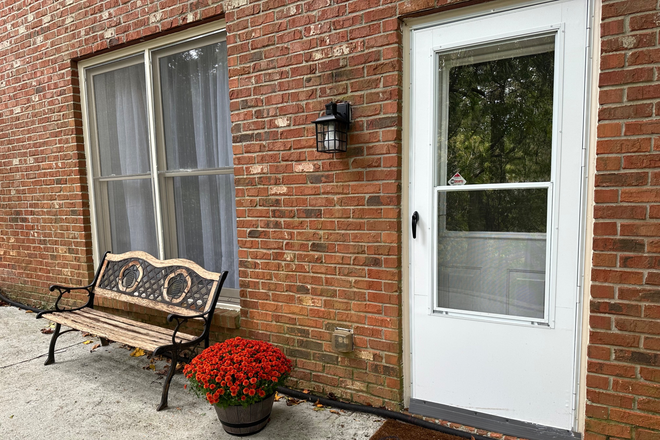Private entrance - Fully furnished 1-bedroom apartment near Emory