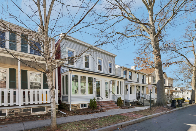 Street view - 2BR thome-John St-Princeton