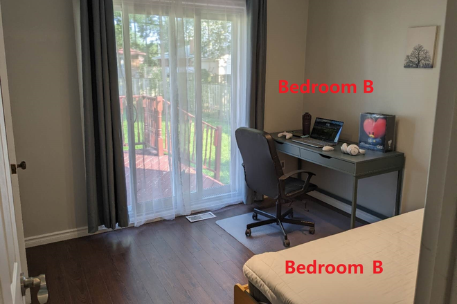 Furnished bedroom B - Main floor spacious bedroom in Scarborough Town Center (McCowan Rd / Ellesmere Rd)