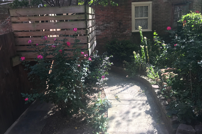 Gareden - Newly Renovated Peaceful 1 BR