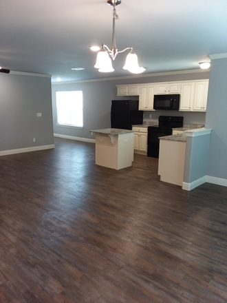 LR/Kitchen - 4076 Santa Maria Ln. Townhome
