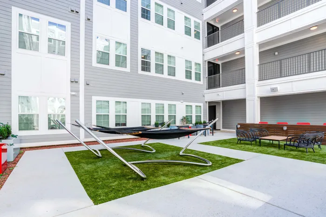 OUTSIDE AREA - Union on Frank 1x1 Apartment –Close to Campus