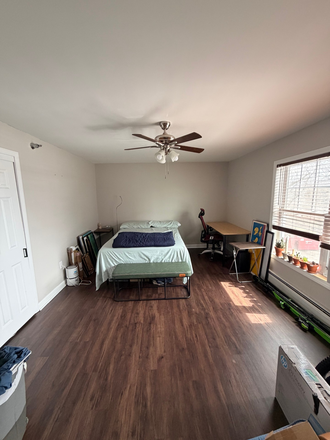 Bedroom - 2 Bed 2 Bath June 1st