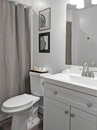 Main house bathroom - Great Units Available on Albans! Duplex