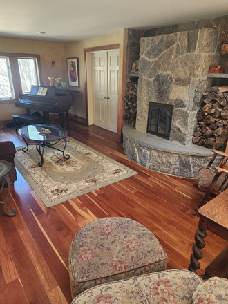 Living Room - Leverett house share