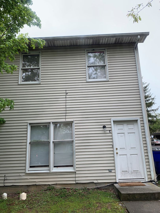  - 4 Bedroom 3 Bath Townhouse