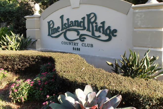 Community - 2 Bed / 2 Bath Condo for Rent in Pine Island Ridge – Davie, FL