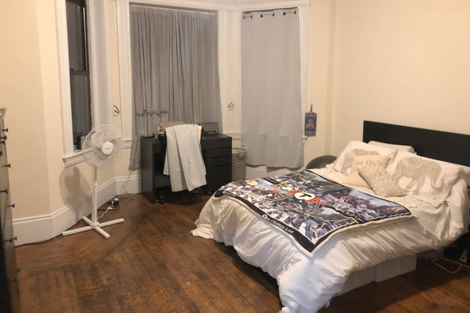 bedroom - Large 2 Bed split with 3 separate Rooms new kitchen walk to campus