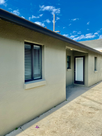 you can live here! - MOVE IN READY-WASHER/DRYER INCLUDED! Apartments