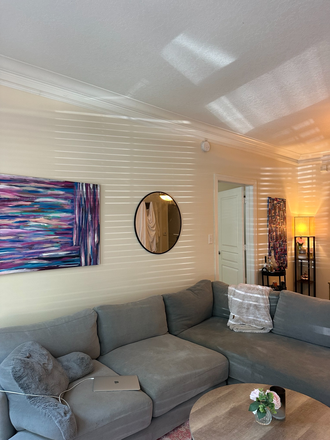 Livingroom - Rock Springs Village Sublease July-August