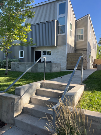 Back Entrance/ Patio - The Hill Rentals