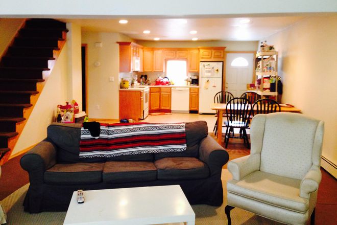 Living Room. Dining Area, Kitchen - 2 Rooms Left! Immaculate House Rental for Grad/Medical/Law School Students
