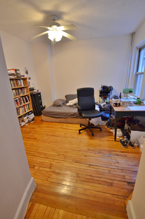 1 Bedroom Apartment - 67 Symphony Rd. - 1/2 Broker's Fee -  Available 9/01! Symphony Road 1 Bedroom Apartment
