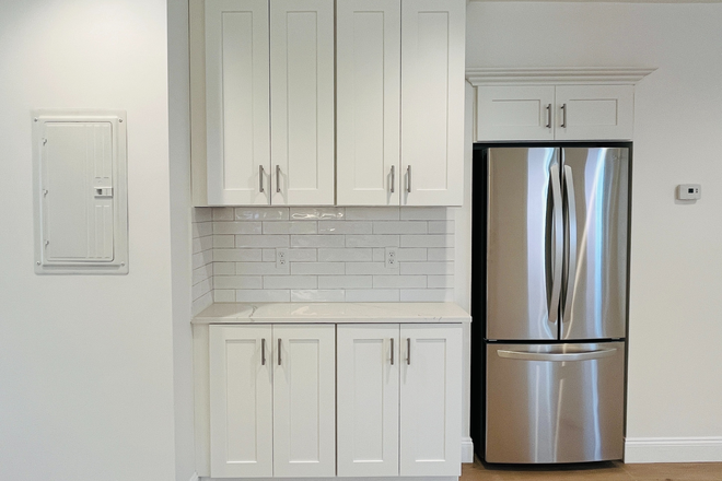 Kitchen/Dining - One Large Bedroom with Private Ensuite Bathroom Close to Tufts/Davis Square T/Harvard/Mass Ave Apartments