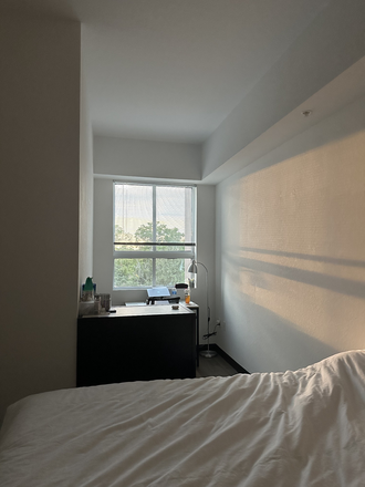 bedroom - 1x1 in 2x2 at Midtown Apartments