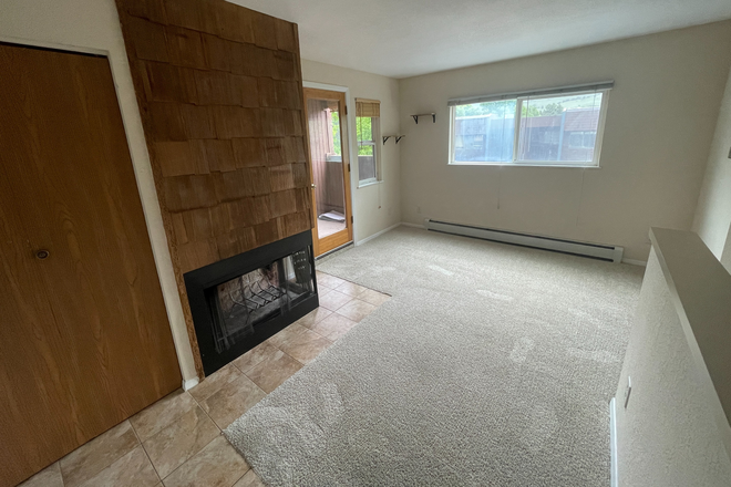 3 - AVAILALBLE 6/5: 1319 Alpine Ave. #34 Apartments