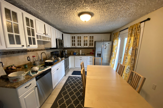 Call NOW for showings! 617-236-8550 - GORE ST PL - *NO FEE* 3BR HOUSE ON QUIET SIDE ST AVAIL *9/1/2026* W/ 3 BATH, LNDRY IN UNIT, DW, EIK