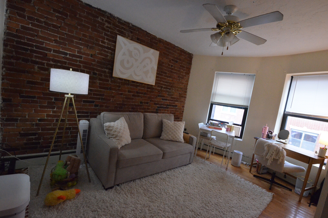 Living room - Large 1 Bed Available 9/1/25! *CONTACT NOAH 603-470-8181* Apartments