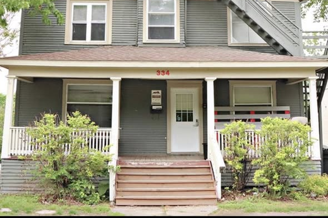 Street view - 334 Michigan Ave - Large Group House NEED ONE MORE PERSON
