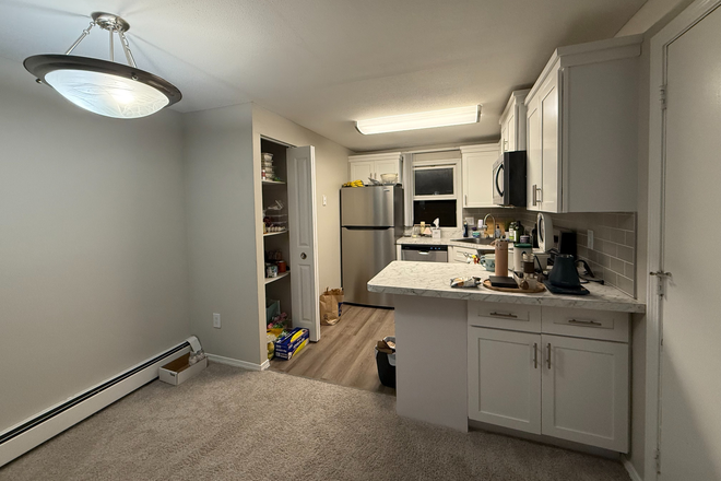 Kitchen - Sugarloaf Estates Apartments