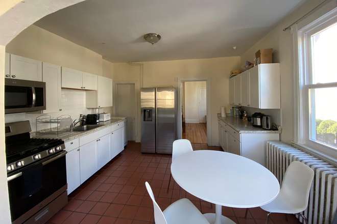 Kitchen - Furnished rooms-Chestnut St-Princeton Townhome