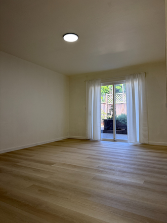 living room - 2 BR / 1 BA - Quiet apartment close to everything!