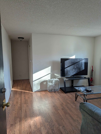 Living Room - Spring sublease behind rec center (Free rent for January + open to negotiation!). Apartments