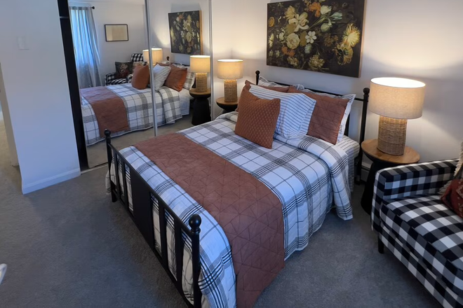 bedroom - The Den Cedar Ridge (Summer Sublet) Townhome