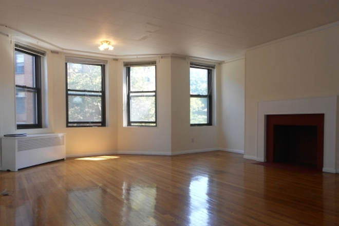 Photo - 50 Carlton St Apartments