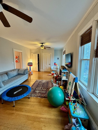 great room - Large townhouse style apartment located on the East Side Hope Village neighborhood.