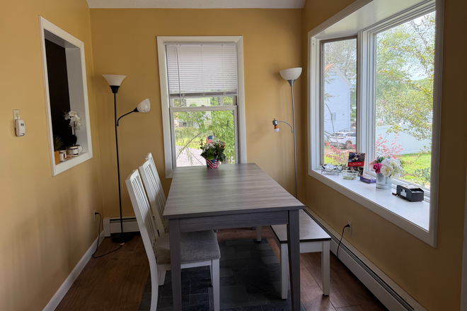 Dining room - House close to campus