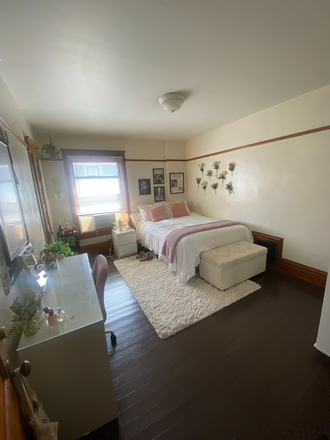 Room view from door - Pink Kitty Townhome