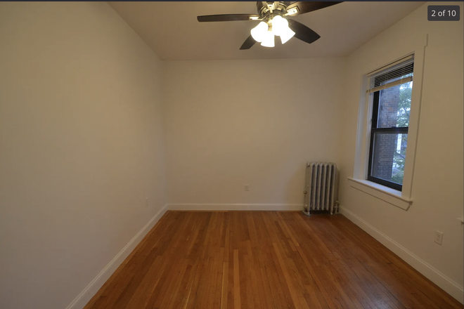 bedroom - St Stephen St apartment super close to campus