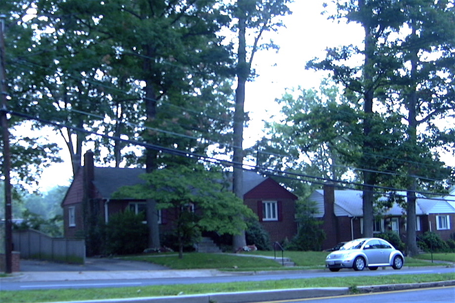 Street view - parking with permit - Private home shared space