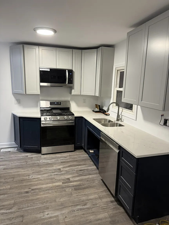 Kitchen - Private Home in quiet AACO neighborhood 5 miles from Inner Harbor.