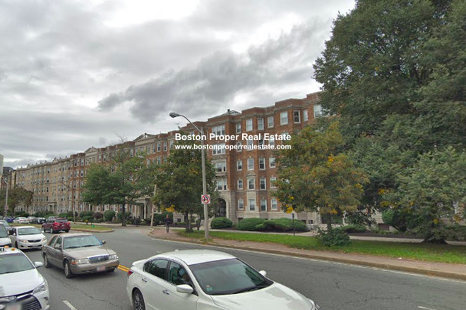 a - Large 1 bedroom Apartments