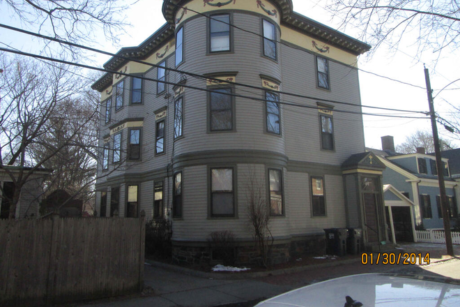 Front view - Sunny, spacious 4BR/1BA is av. September 1s., walk to Harvard T. Apartments