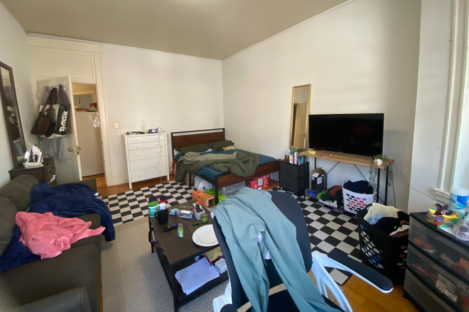 . - Sunny 2bed (1bed split) on Westland *SPECIAL: FULL broker fee paid by landlord* Units moving quickly Apartments