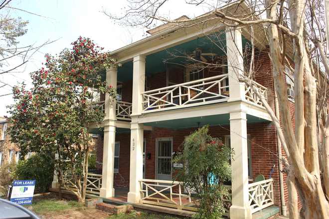 Exterior - Charming 1 Bedroom Available in Downtown Charlottesville