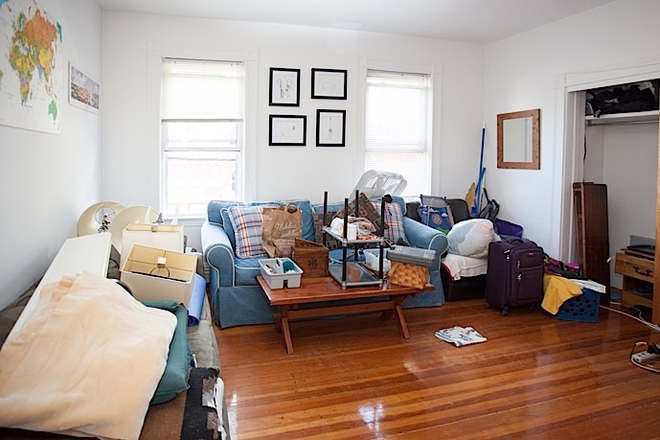 Living Room - **NO BROKER FEE*** Gorgeous 3 Bed / 1 Bath - Available 9/1/26!! Apartments