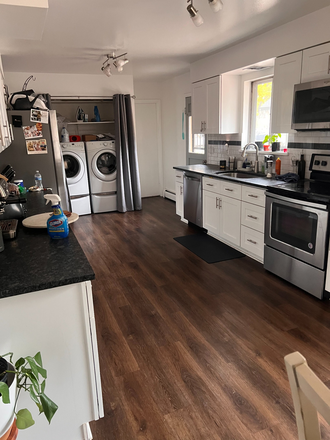 Kitchen - washer/dryer included - Spacious, updated 3 bd 2 bath home, utilities included