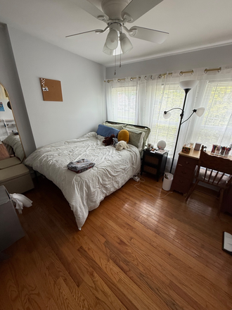 - - RARE LOCATION 4 BED 1.5 BATH TUFTS UNIVERSITY 6/1/2027