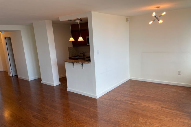 View of kitchen - Studio apartment with balcony overlooking Washington Square Park on 25th floor