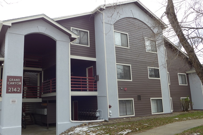 building - August Preleasing: 2142 Canyon Blvd #201, #202